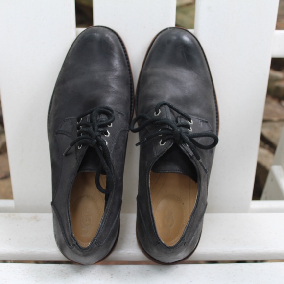 Men\'s UGG Black Casual Dress Shoes leather/ sheepskin  Size 9.5 EUC main image 5